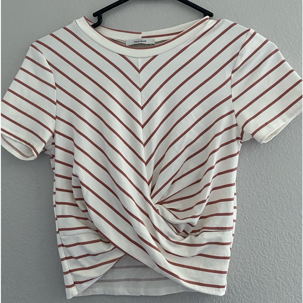 Dusty Rose Stripped white crop top